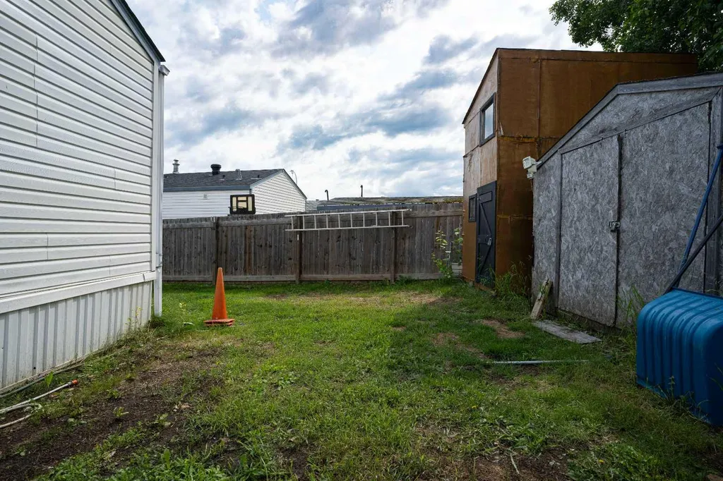 157 Grandview Crescent Fort Mcmurray AB T9H4X5
