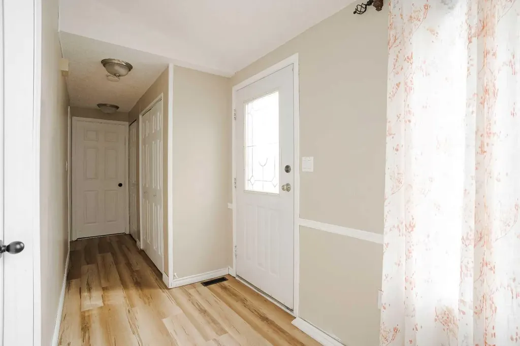 157 Grandview Crescent Fort Mcmurray AB T9H4X5