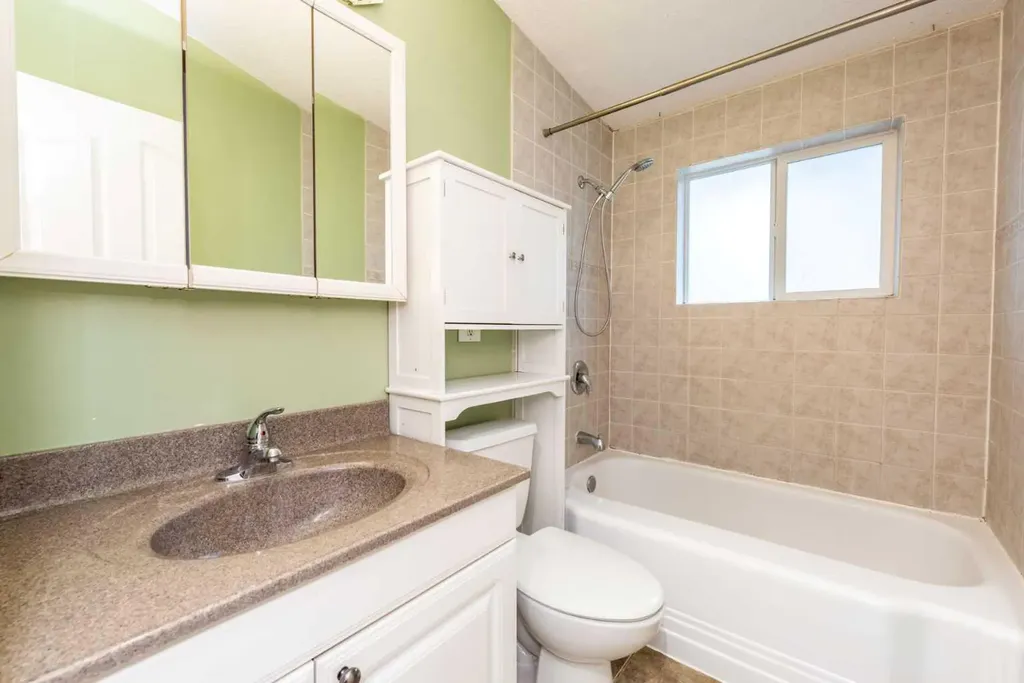 4628 Verona Drive NW Calgary AB T3A 0P4