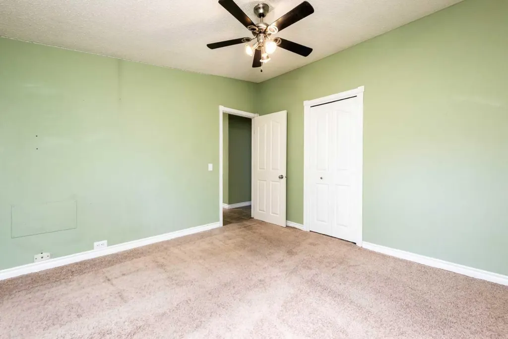 4628 Verona Drive NW Calgary AB T3A 0P4