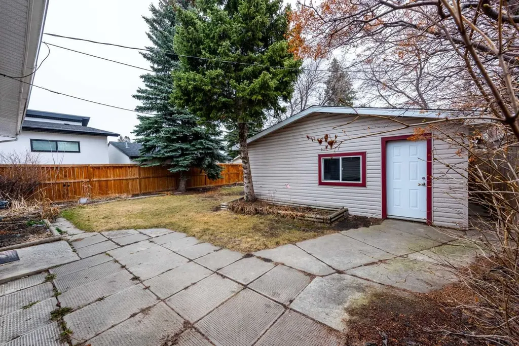 4628 Verona Drive NW Calgary AB T3A 0P4