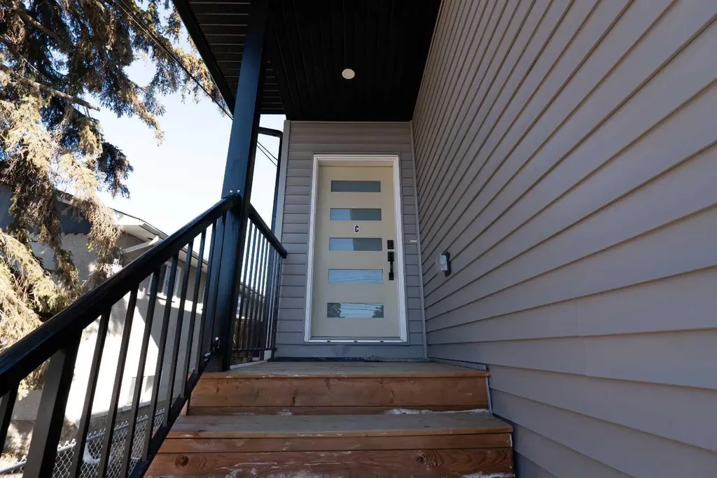 9313 103 Avenue Grande Prairie AB T8V1B2
