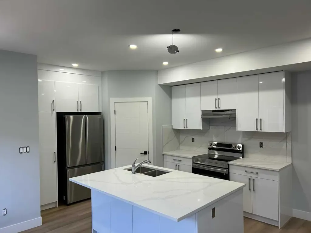 9313 103 Avenue Grande Prairie AB T8V1B2