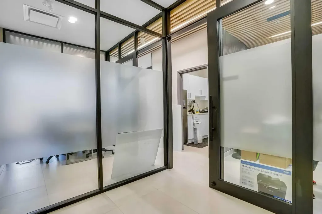 4715 88 Avenue NE Calgary AB T3J 5R4
