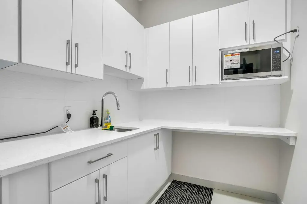 4715 88 Avenue NE Calgary AB T3J 5R4