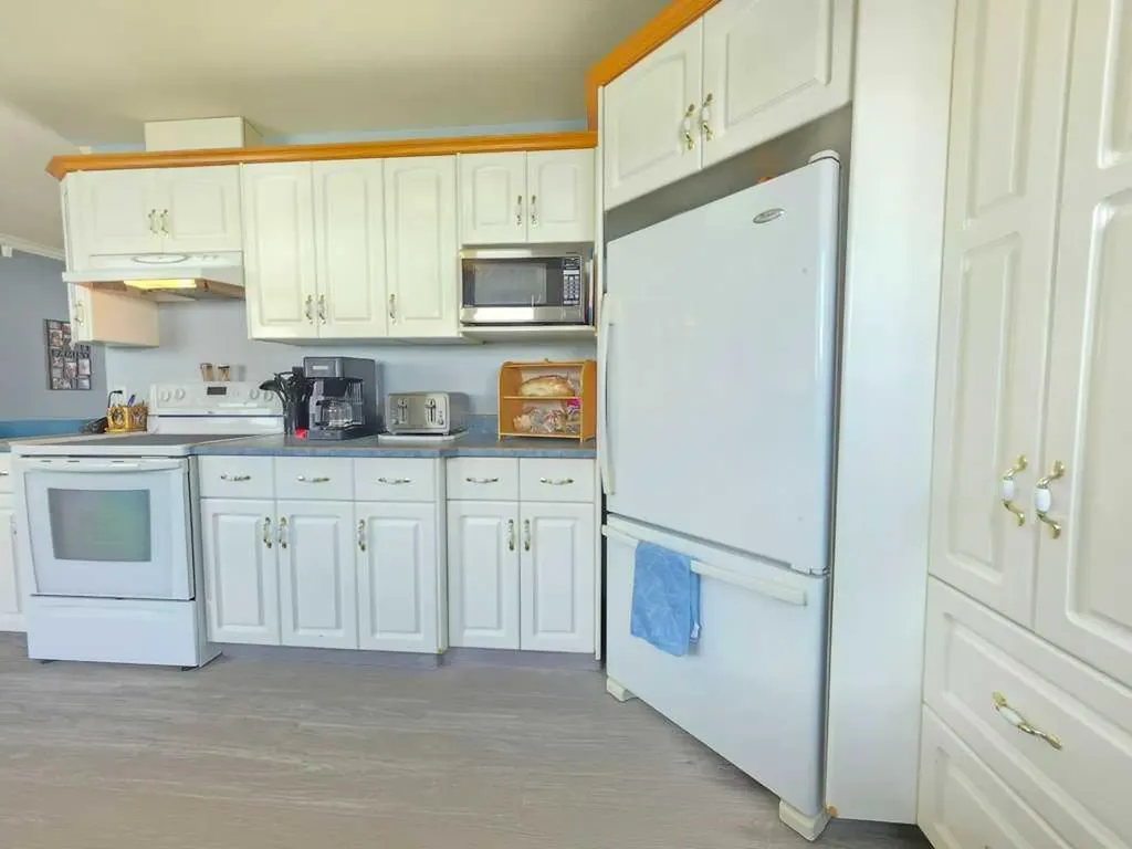 1216 10 Street SE Slave Lake AB T0G 2A3