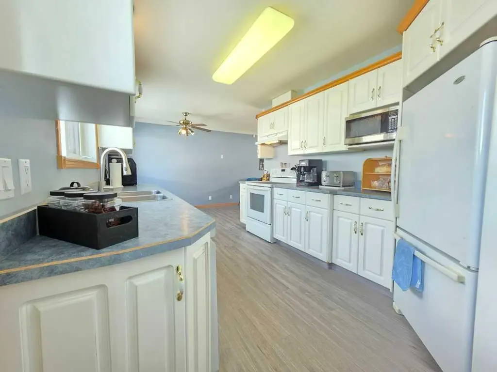 1216 10 Street SE Slave Lake AB T0G 2A3