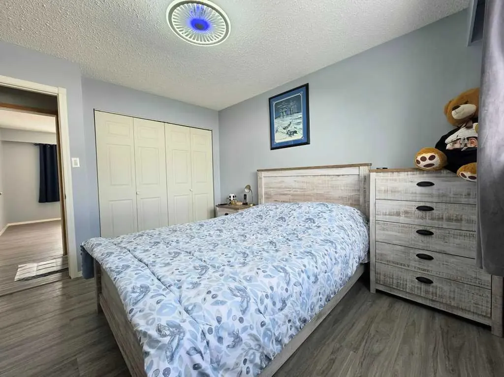 1216 10 Street SE Slave Lake AB T0G 2A3