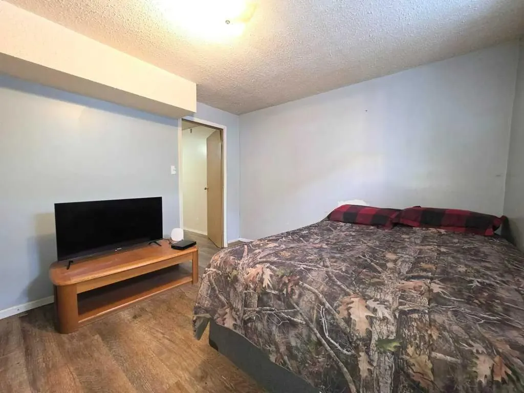 1216 10 Street SE Slave Lake AB T0G 2A3
