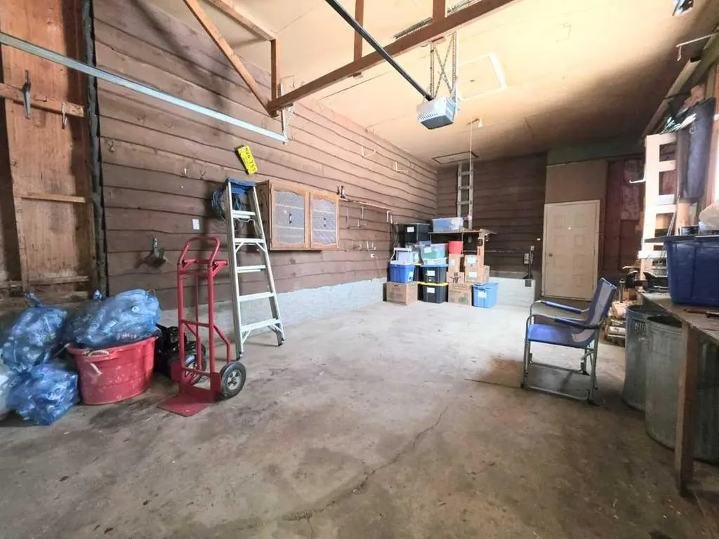 1216 10 Street SE Slave Lake AB T0G 2A3