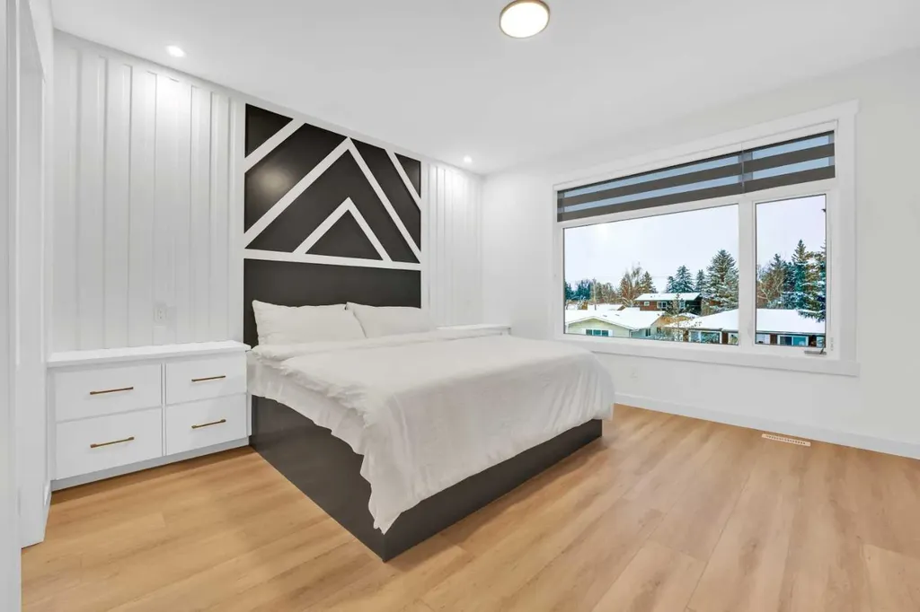 214 99 Avenue SE Calgary AB T2J 0J1