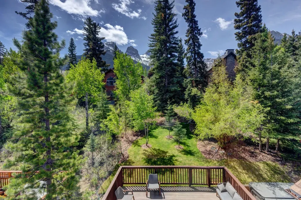 330 Casale Place Canmore AB T1W 3G2