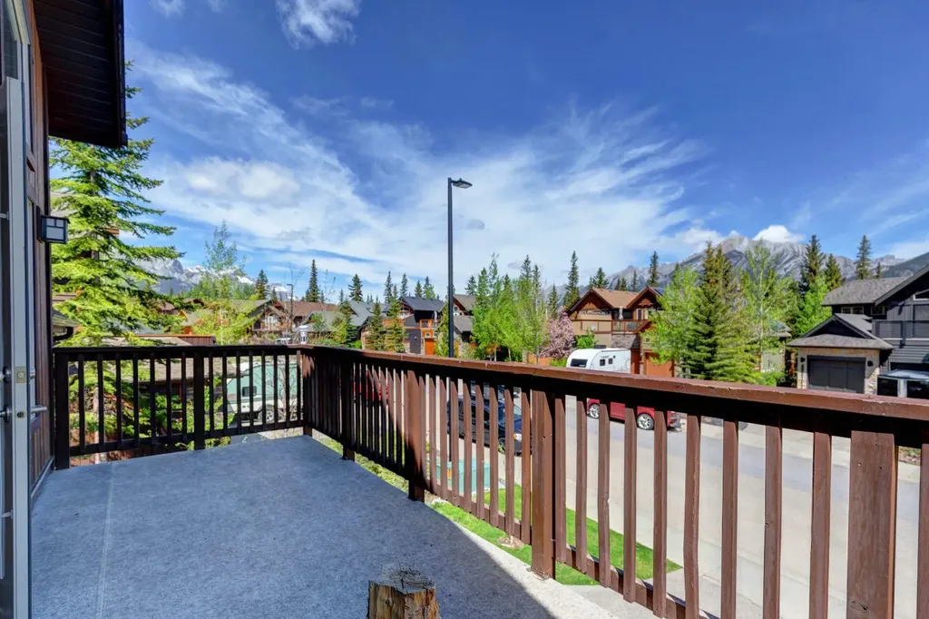 330 Casale Place Canmore AB T1W 3G2