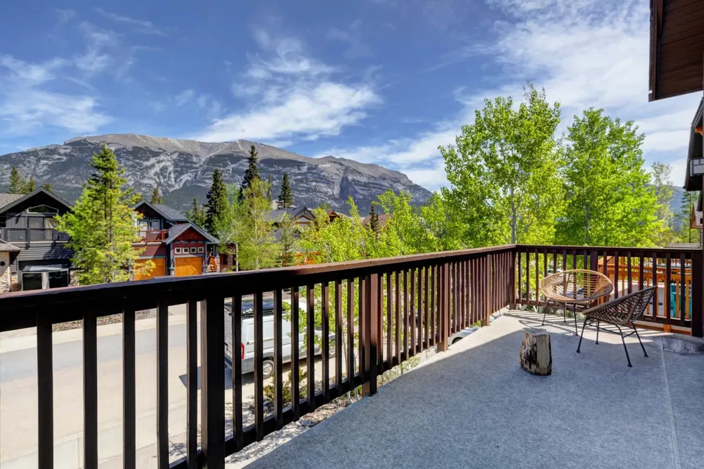 330 Casale Place Canmore AB T1W 3G2