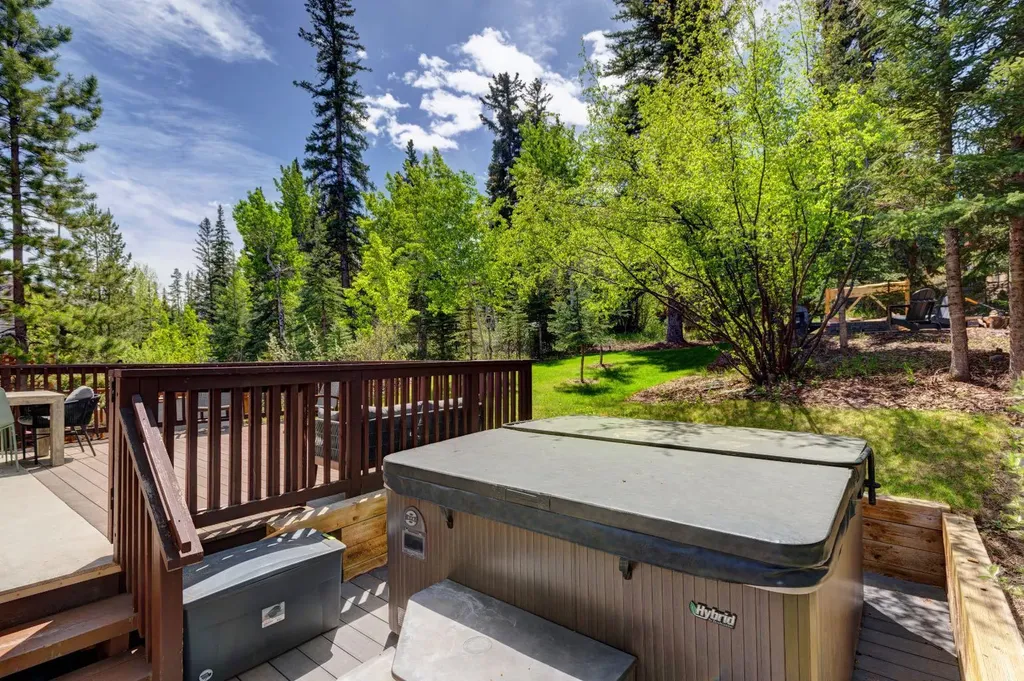 330 Casale Place Canmore AB T1W 3G2