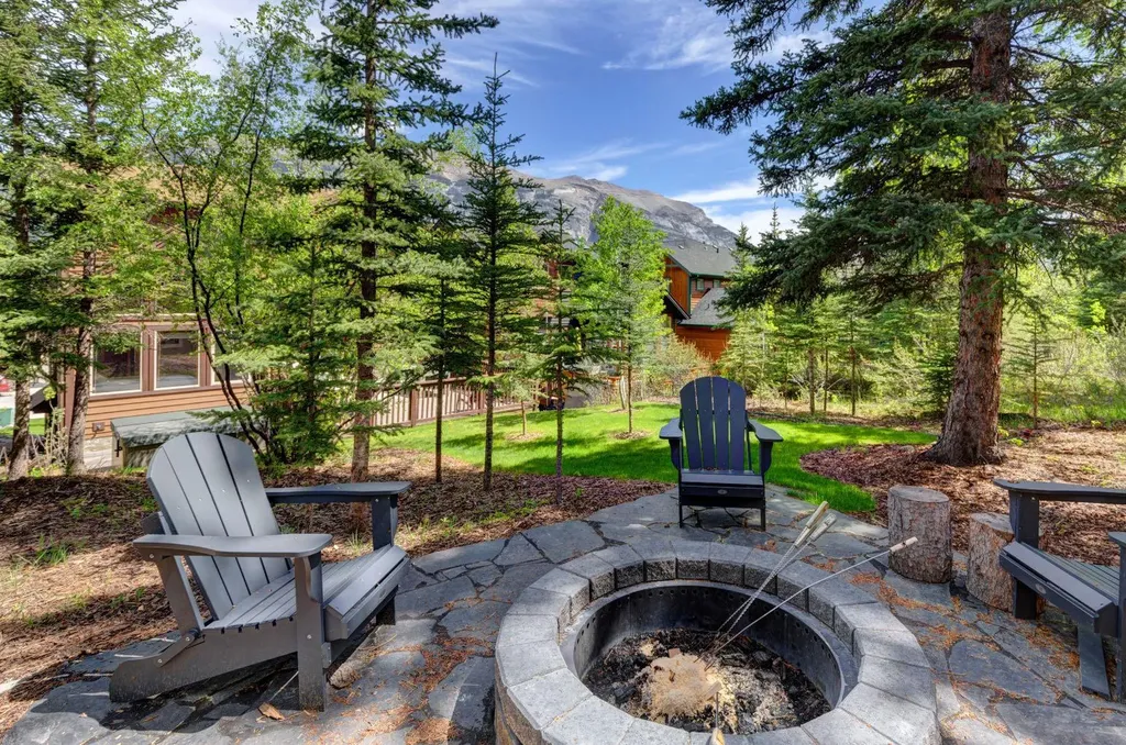 330 Casale Place Canmore AB T1W 3G2