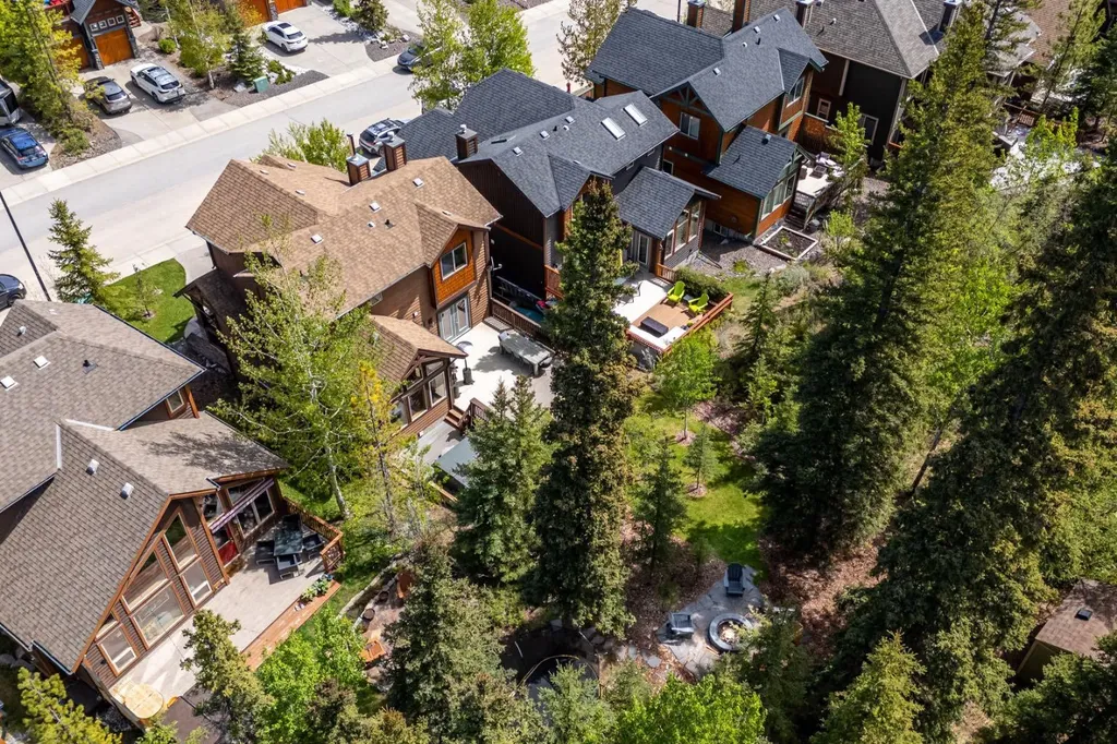 330 Casale Place Canmore AB T1W 3G2