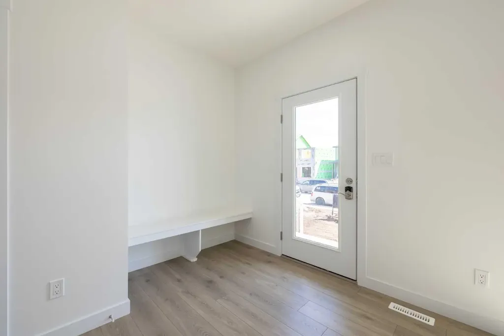 300 Belmont Boulevard SW Calgary AB T2P 2G7