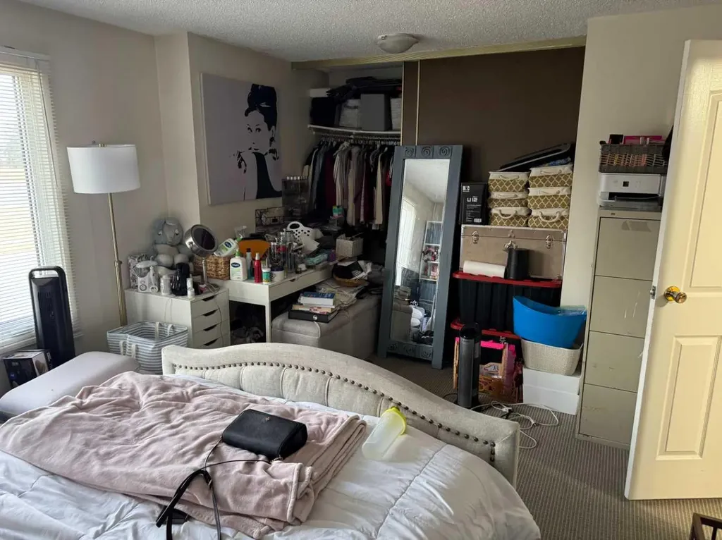 371 Falshire Drive NE Calgary AB T3J 1T8