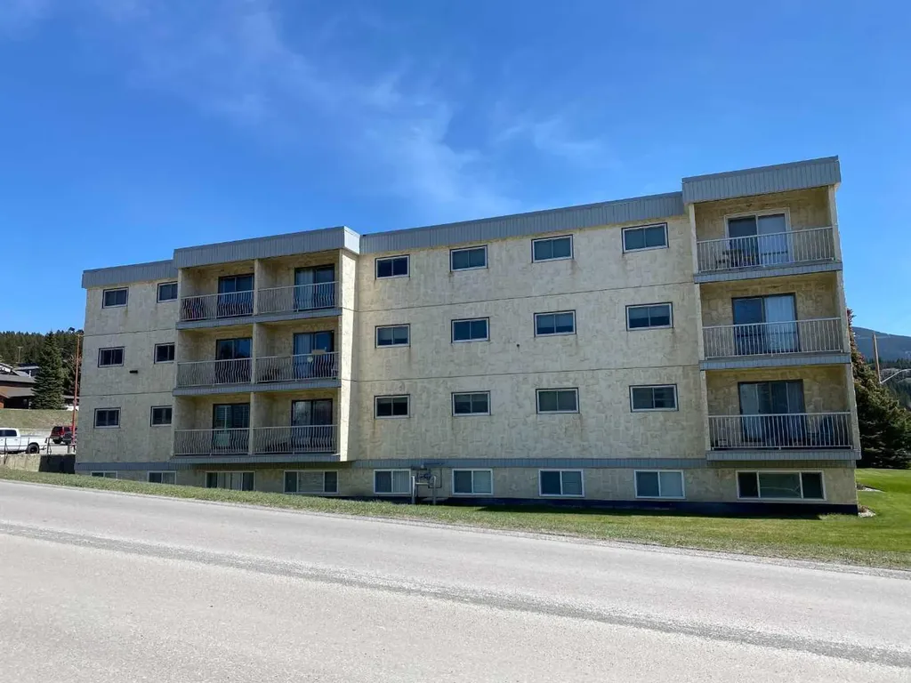 8601 22 Avenue Coleman AB T0K 0M0