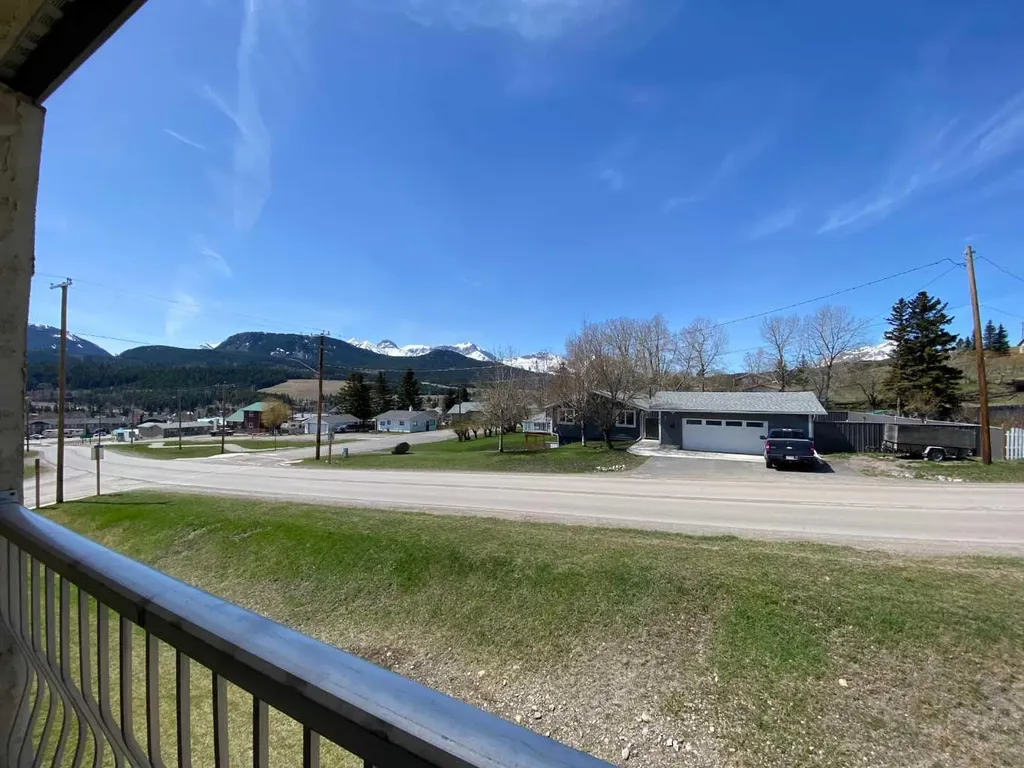 8601 22 Avenue Coleman AB T0K 0M0