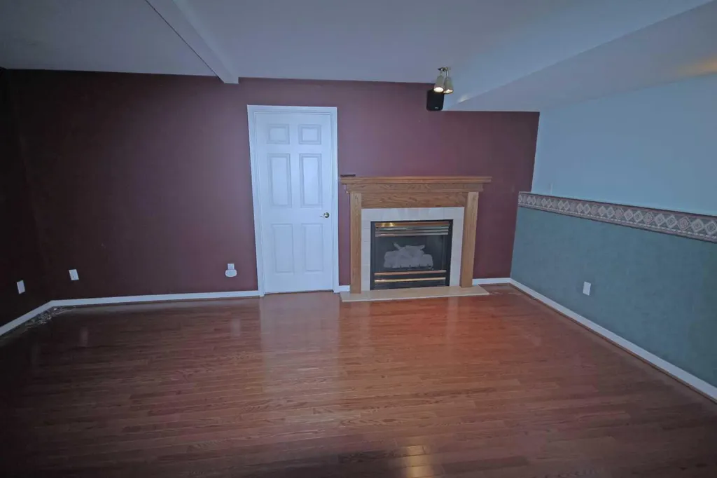 25 Willow Springs Crescent Sylvan Lake AB T4S 1G1