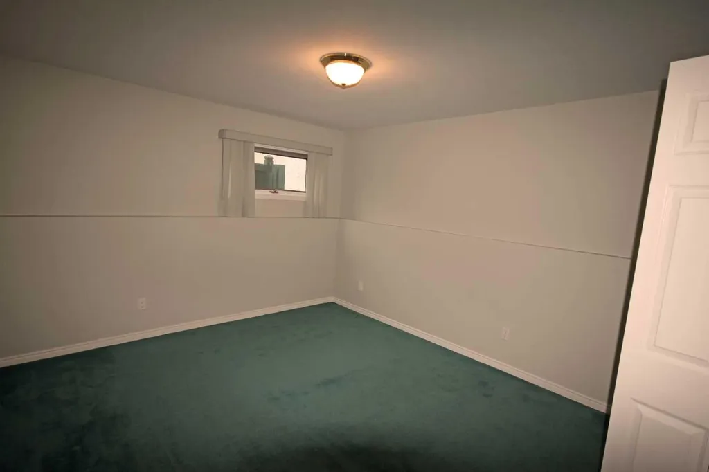 25 Willow Springs Crescent Sylvan Lake AB T4S 1G1