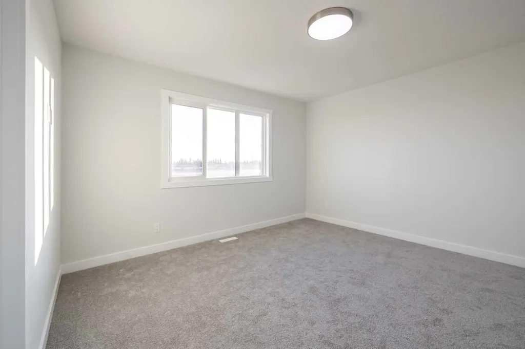 385 Sora Park SE Calgary AB T3S 0L6