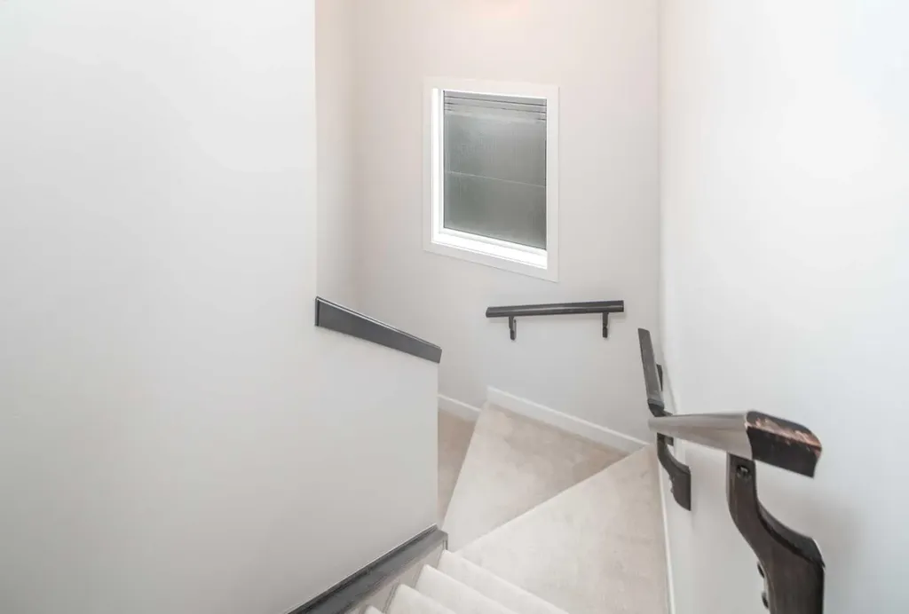 50 Everwoods Park SW Calgary AB T2Y 0G3