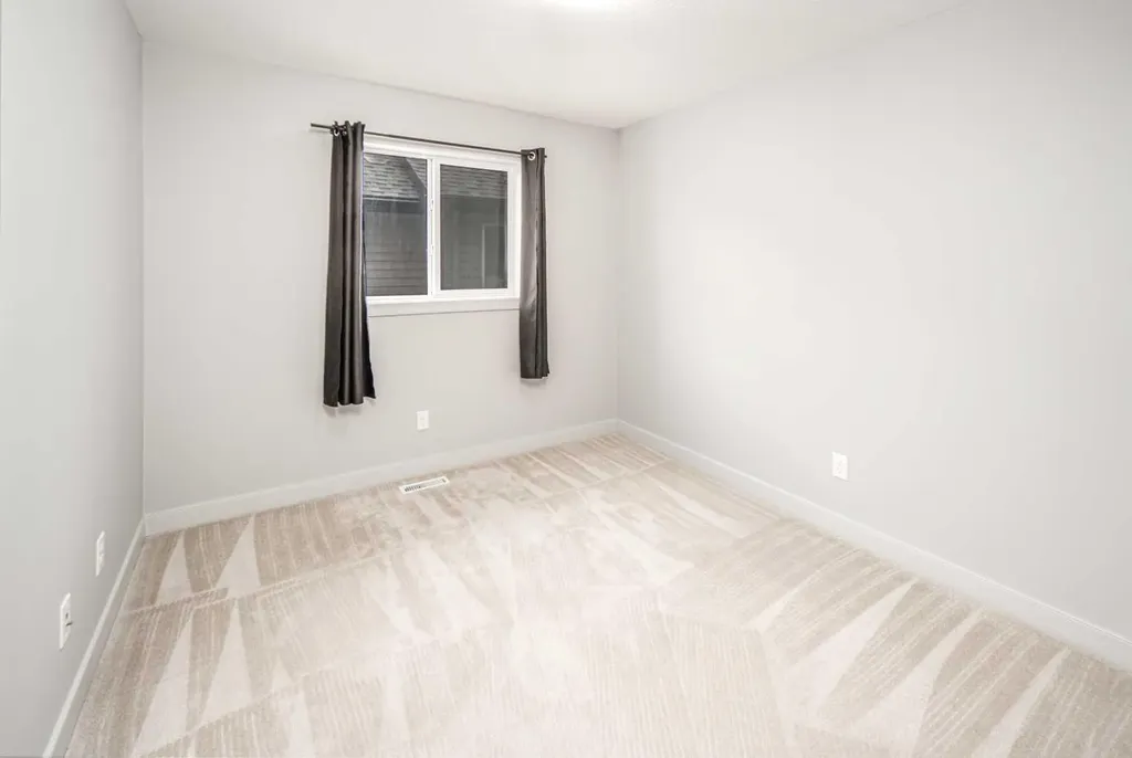 50 Everwoods Park SW Calgary AB T2Y 0G3