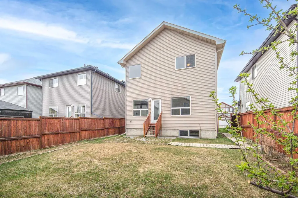 50 Everwoods Park SW Calgary AB T2Y 0G3