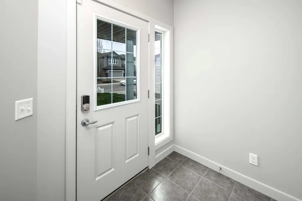 50 Everwoods Park SW Calgary AB T2Y 0G3