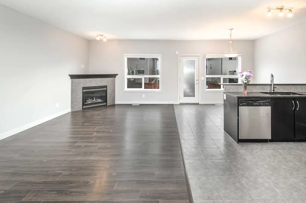 50 Everwoods Park SW Calgary AB T2Y 0G3