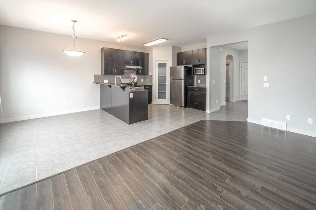 50 Everwoods Park SW Calgary AB T2Y 0G3