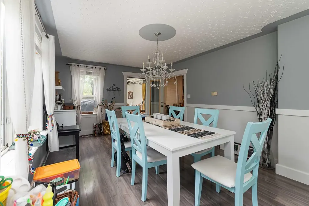5010 50 Avenue Streamstown AB T0B 4G0