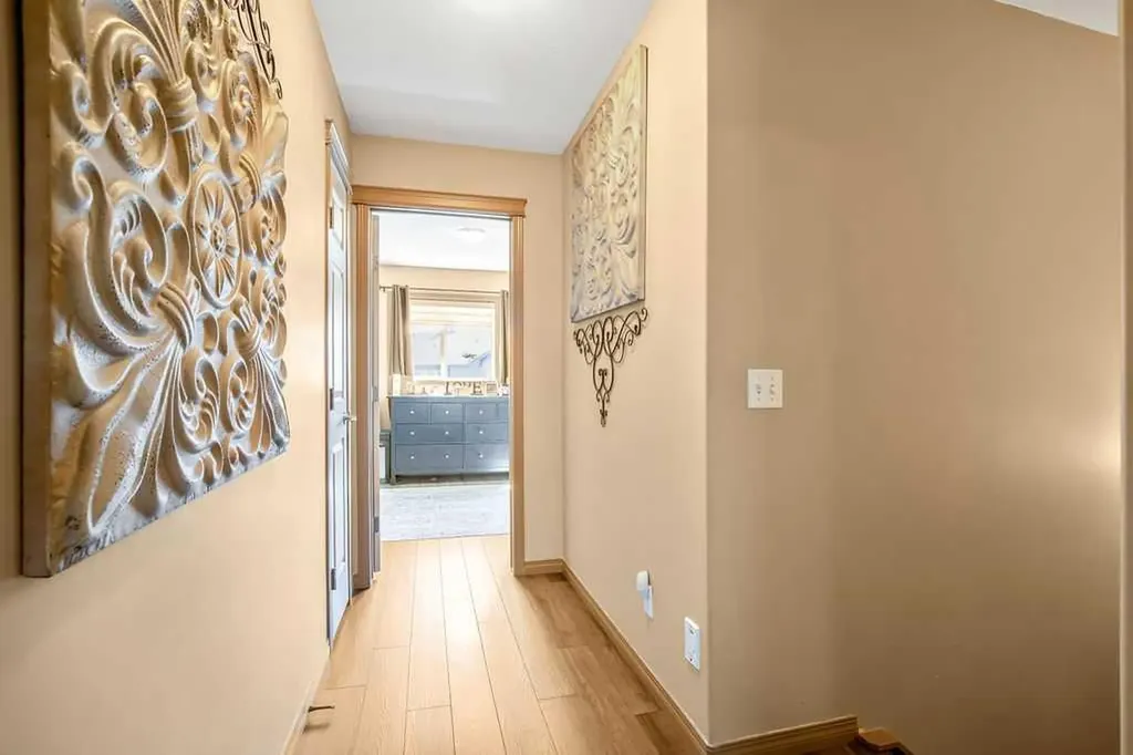 49 Spring Meadows Bay Okotoks AB T1S2G8