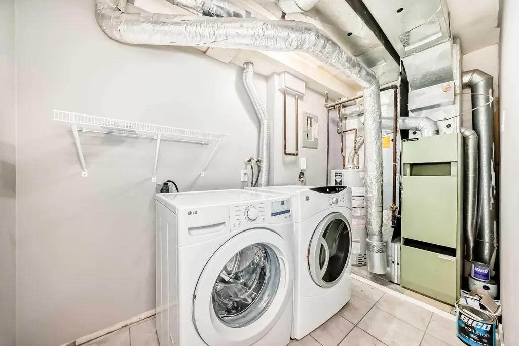 3015 51 Street SW Calgary AB T3E 6N5