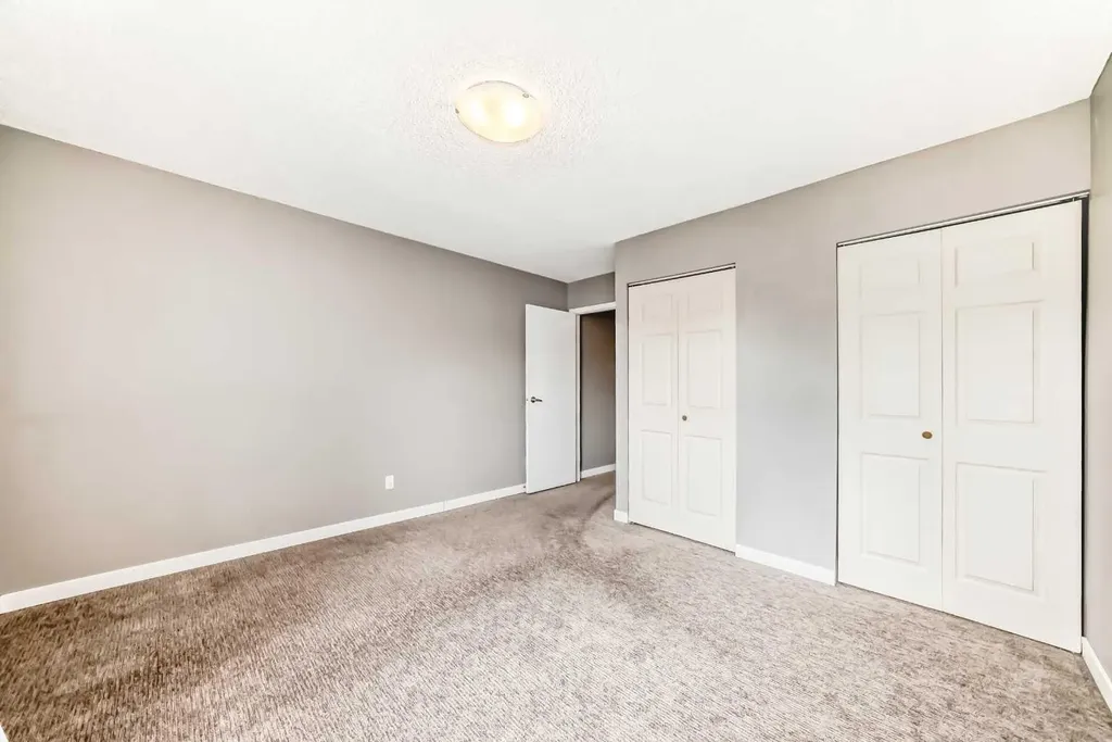 3015 51 Street SW Calgary AB T3E 6N5