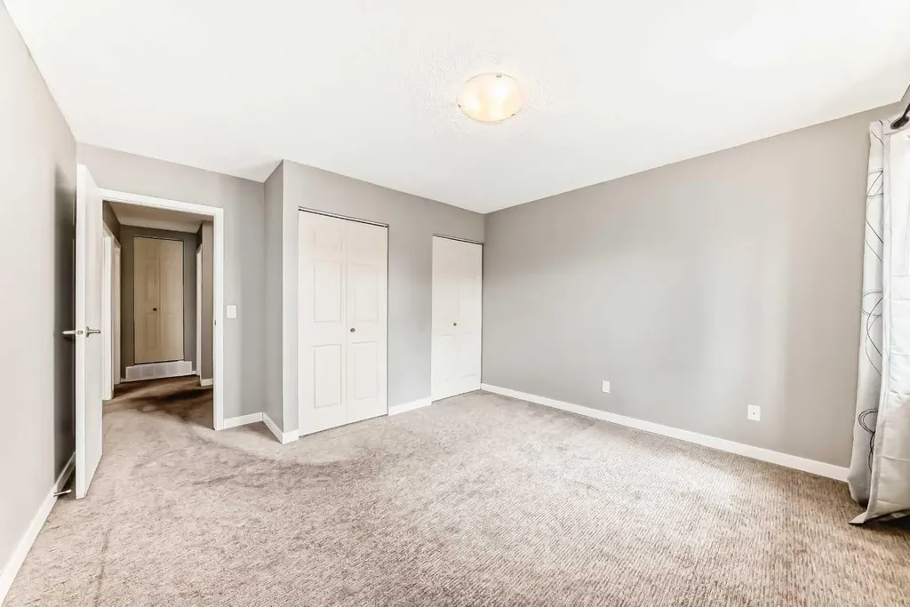 3015 51 Street SW Calgary AB T3E 6N5