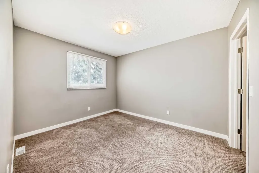3015 51 Street SW Calgary AB T3E 6N5