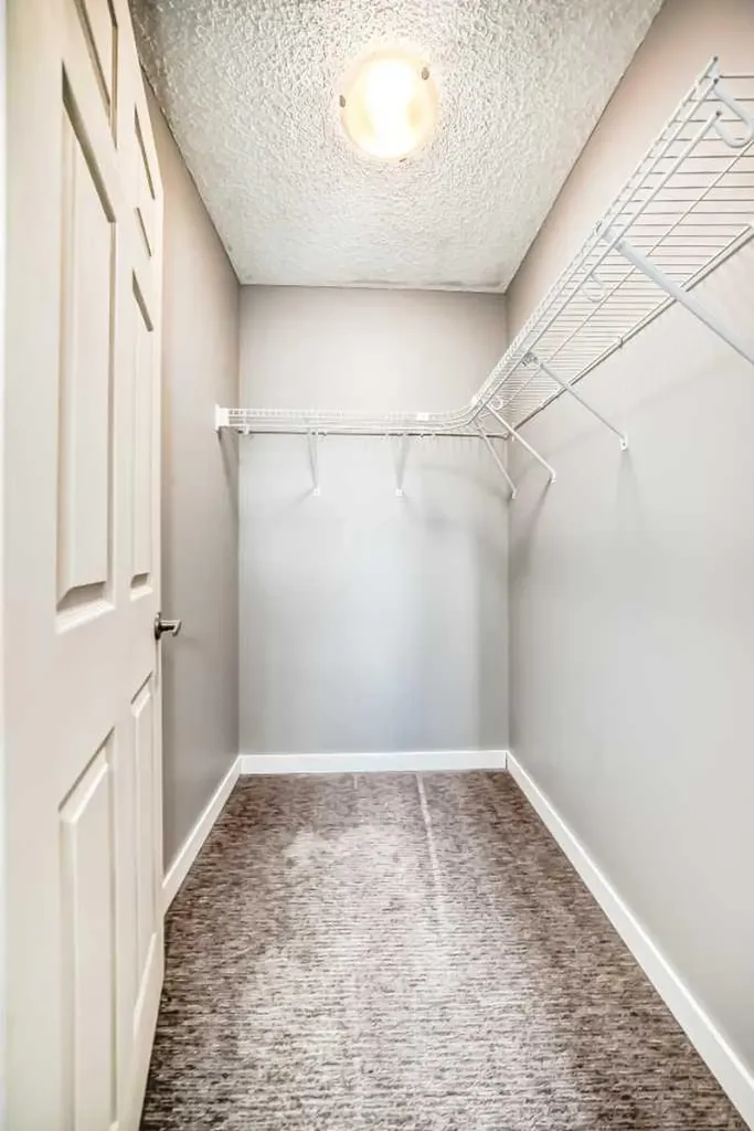 3015 51 Street SW Calgary AB T3E 6N5
