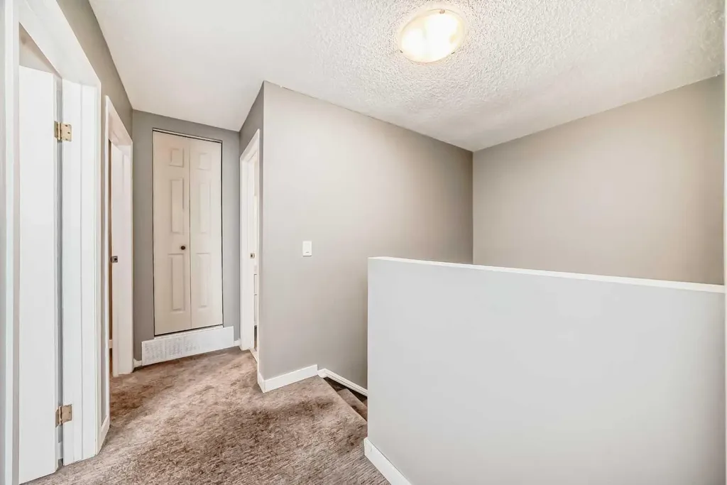 3015 51 Street SW Calgary AB T3E 6N5