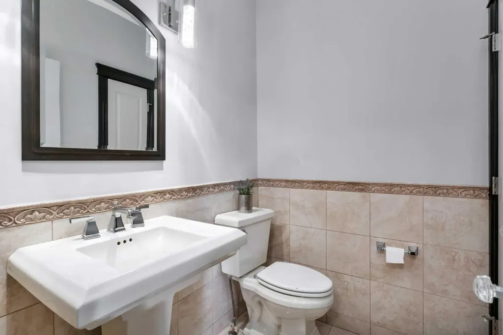 310 Jarvis Glen Way Jarvis Bay AB T4S 1R8