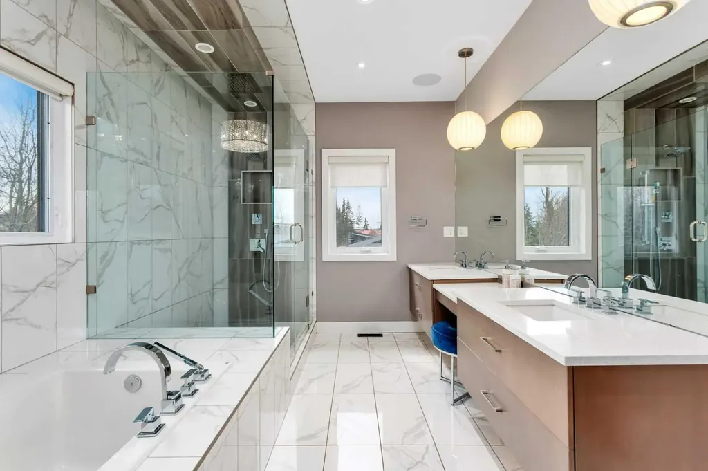 310 Jarvis Glen Way Jarvis Bay AB T4S 1R8