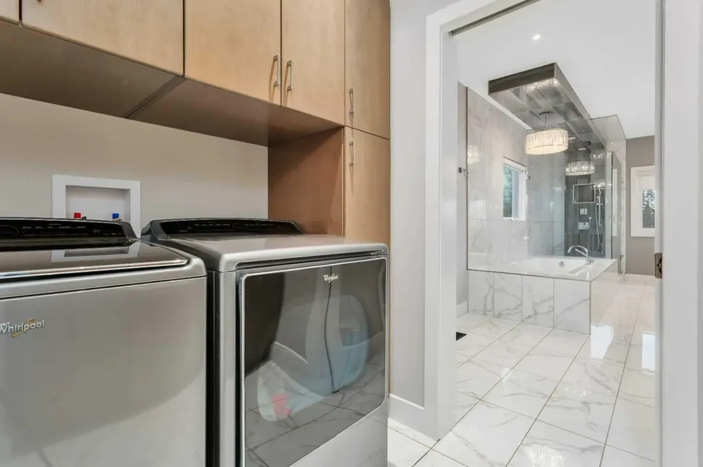 310 Jarvis Glen Way Jarvis Bay AB T4S 1R8