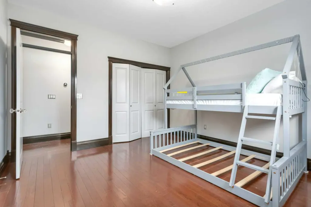 310 Jarvis Glen Way Jarvis Bay AB T4S 1R8