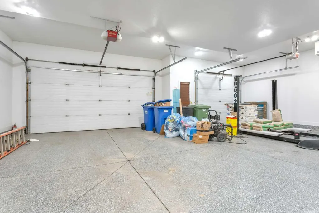 310 Jarvis Glen Way Jarvis Bay AB T4S 1R8