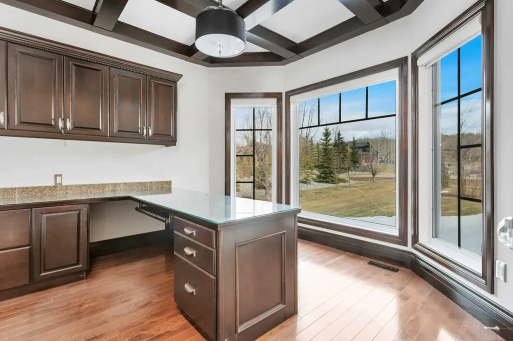 310 Jarvis Glen Way Jarvis Bay AB T4S 1R8