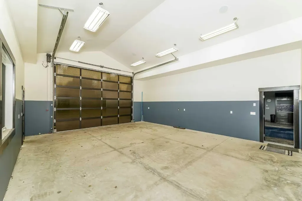 310 Jarvis Glen Way Jarvis Bay AB T4S 1R8