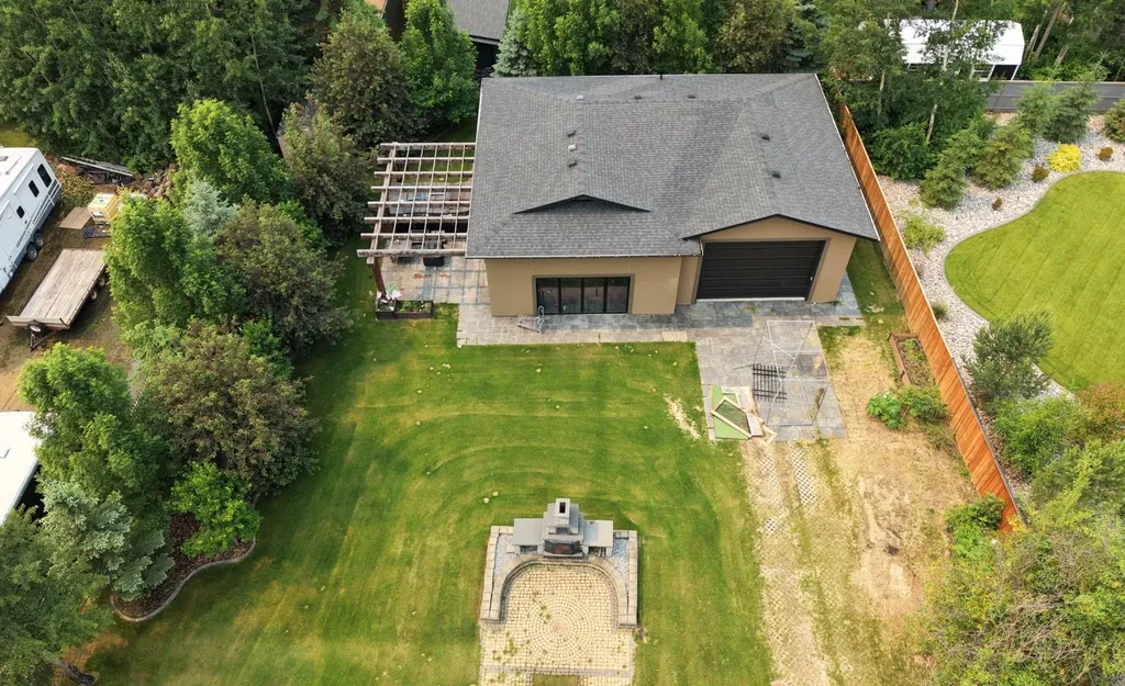 310 Jarvis Glen Way Jarvis Bay AB T4S 1R8
